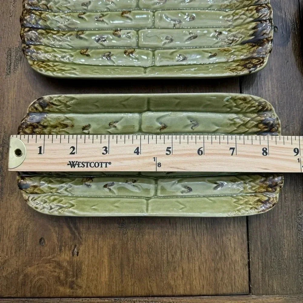 Beautiful appetizer plates, asparagus theme. Made in Portugal. Set of 4.